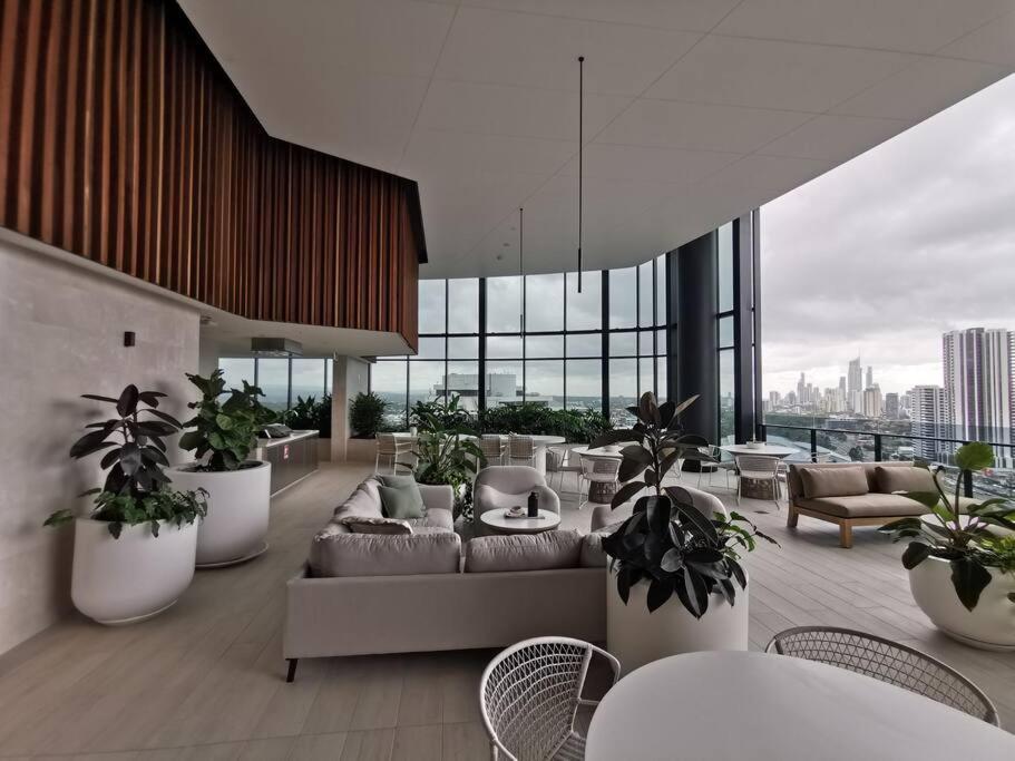 Casino Residences 1 & 2 Bedroom Apartments Голд-Кост Экстерьер фото