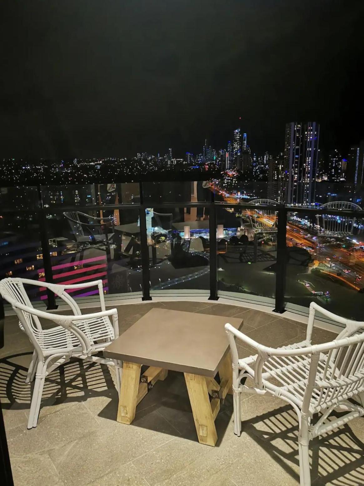 Casino Residences 1 & 2 Bedroom Apartments Голд-Кост Экстерьер фото